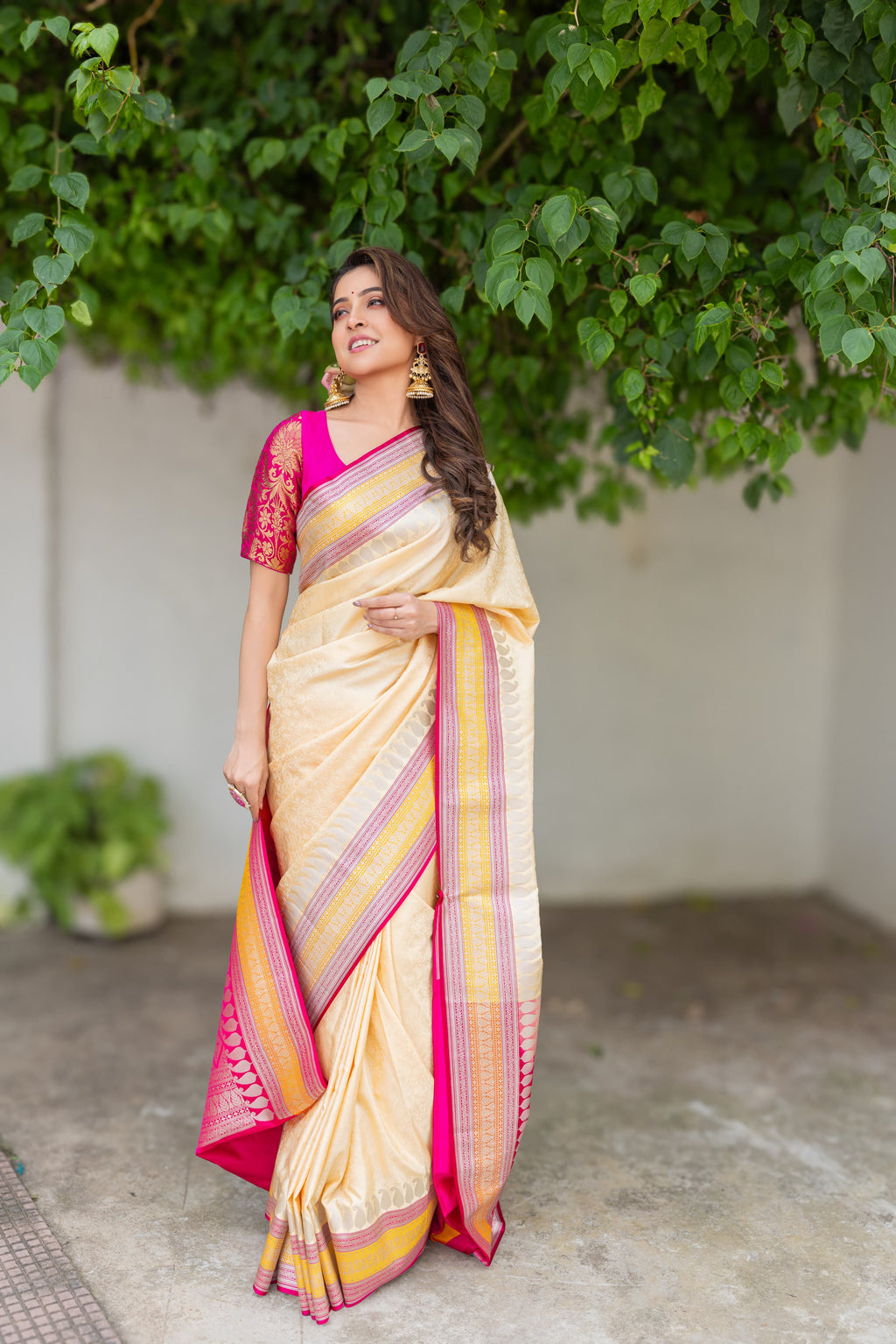Mukutve Mashru Lavanya