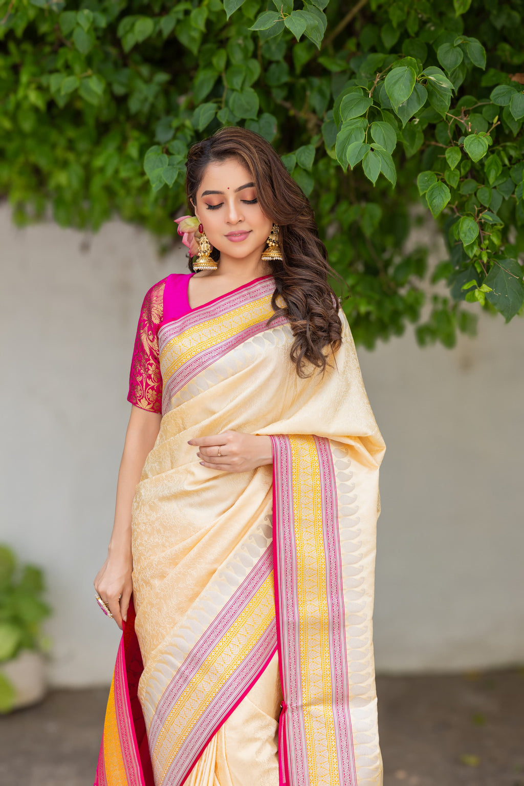 Mukutve Mashru Lavanya