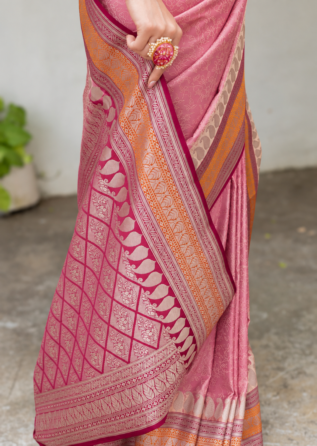 Mukutve Mashru Lavanya