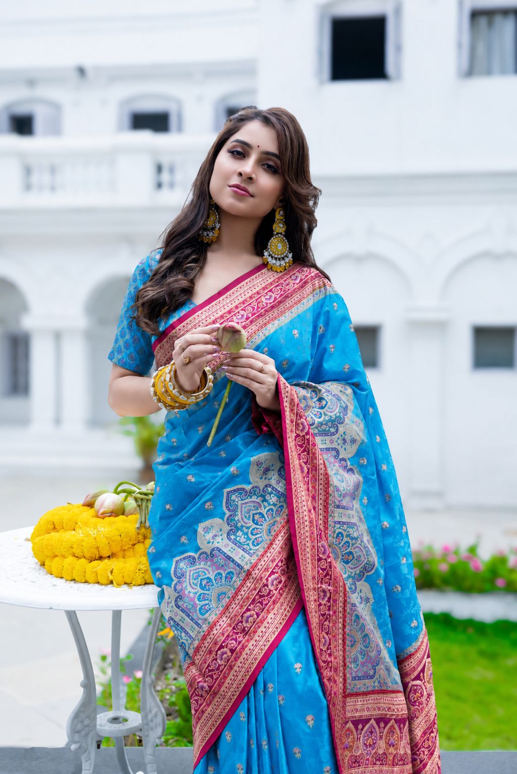 Mukutve Satin Noorani