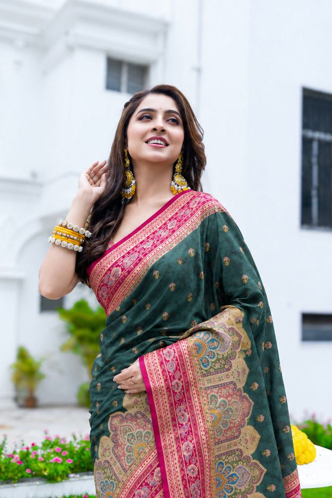 Mukutve Satin Noorani