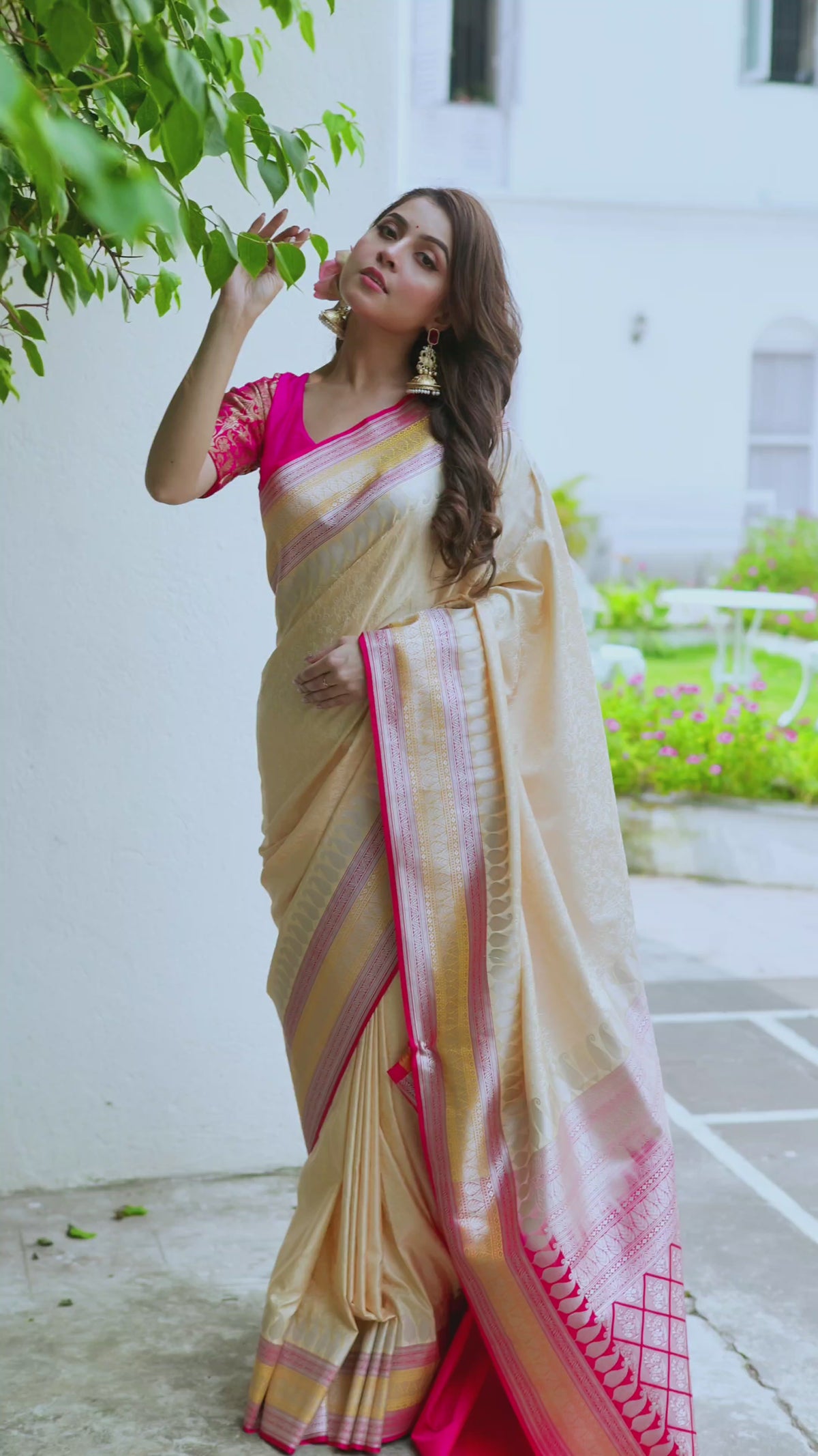Mukutve Mashru Lavanya
